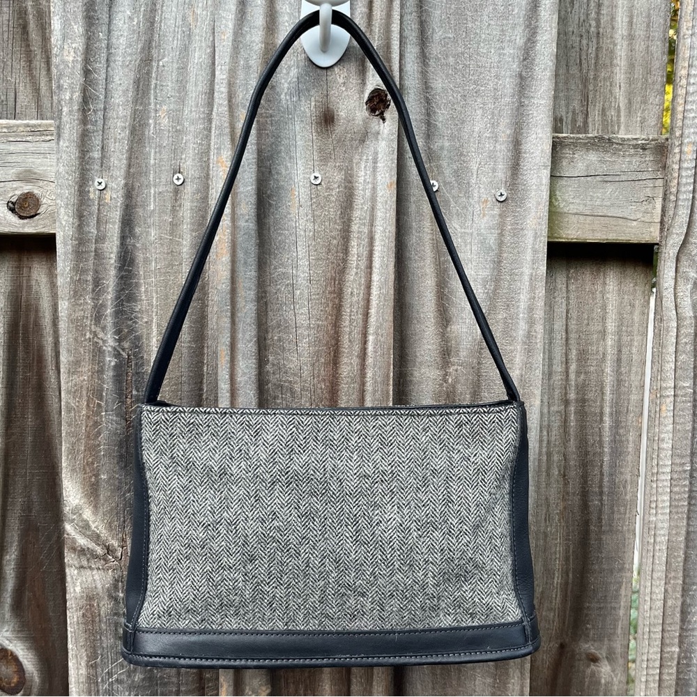 Vintage Coach Bleecker Shoulder Bag 6128 in Black Tweed